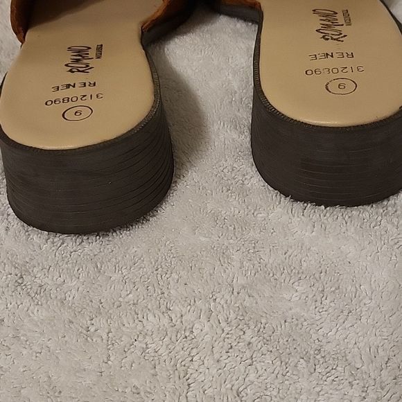 Romano sandals - Picture 15 of 16